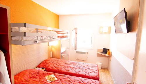 Standardzimmer, 3 Einzelbetten (Shared Bathroom)