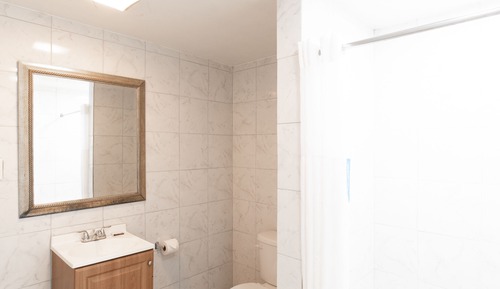 Standard-Vierbettzimmer, 2 Queen-Betten, Nichtraucher, Kühlschrank und Mikrowelle