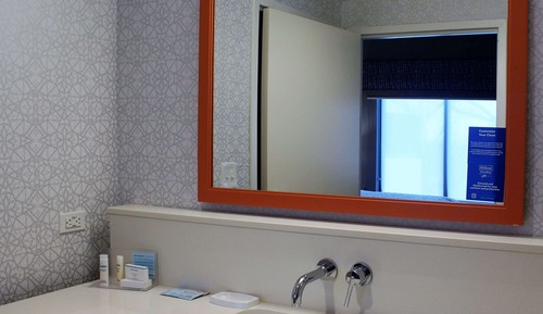 Zimmer, 1 King-Bett, barrierefrei (Hearing)