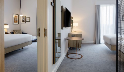 Familienzimmer, 1 King-Bett, Verbindungszimmer