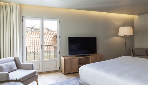 Premium-Zimmer, 1 King-Bett, Balkon (Cathedral View)