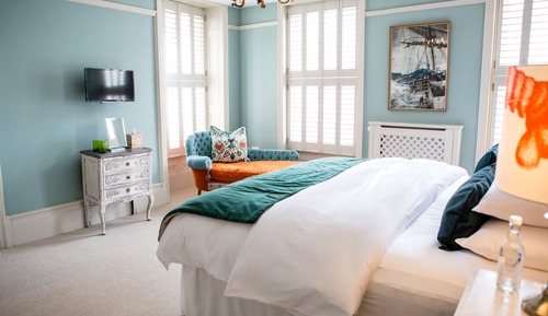 Superior-Doppel- oder -Zweibettzimmer, mit Bad (RX4)