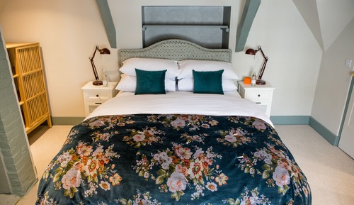 Deluxe-Doppelzimmer, mit Bad (RX 7)