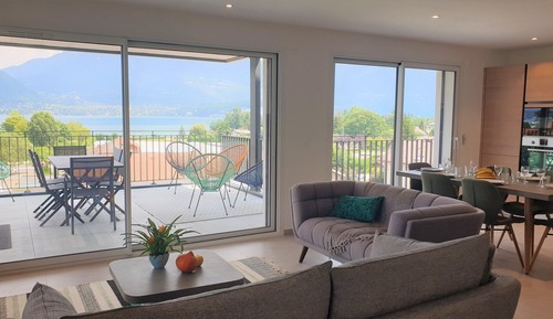 Exclusive-Apartment, mit Bad, Seeblick (4 Etoiles)