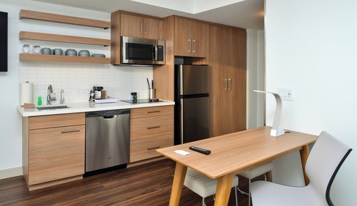 Studio, Mehrere Betten (Mobility/Hearing Access, Roll-in Shwr)