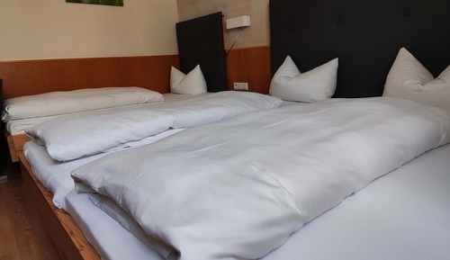 Dreibettzimmer