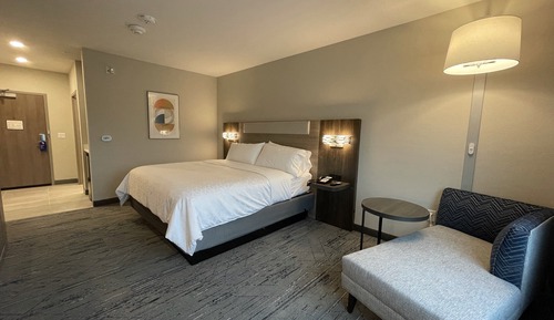 Standardzimmer, 1 King-Bett, barrierefrei (Mobility, Roll-In Shower)