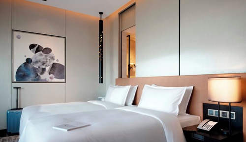 Premier-Zweibettzimmer, Flussblick