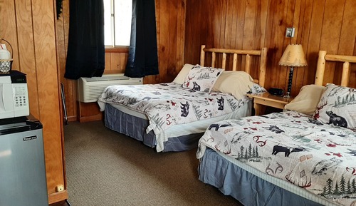 Basic-Zimmer, 2 Doppelbetten