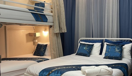 Superior Room 3 Pax With An Attached Shower Room & Private External Bathroom