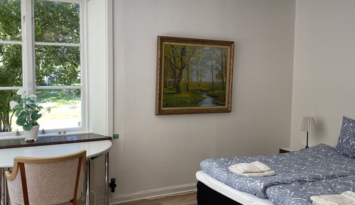 Dreibettzimmer, Gemeinschaftsbad