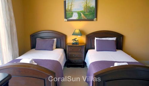 Villa, 5 Schlafzimmer, Raucher, eigener Pool