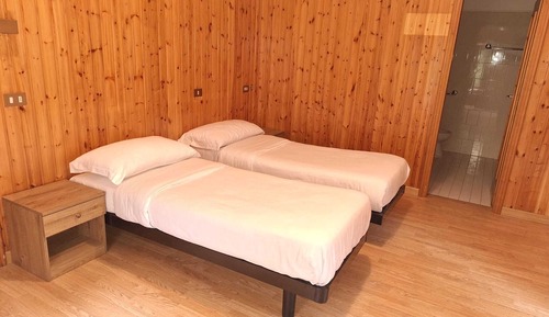 Zweibettzimmer