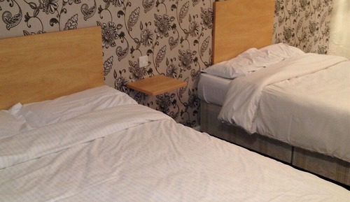 Zweibettzimmer, mit Bad