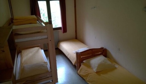 Basic-Vierbettzimmer