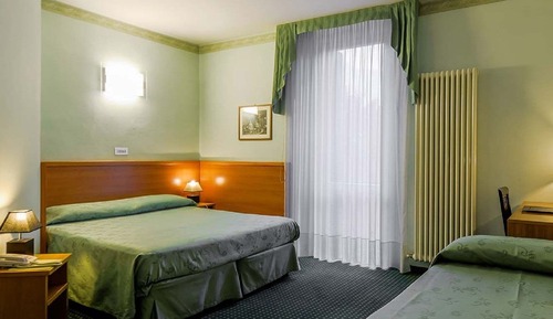 Familien-Vierbettzimmer