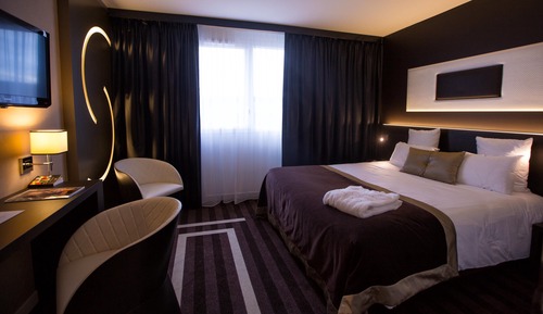 Standard-Doppel- oder -Zweibettzimmer