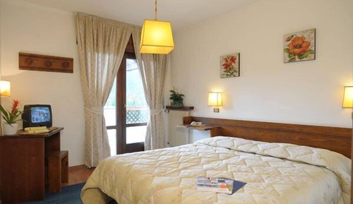 Dreibettzimmer