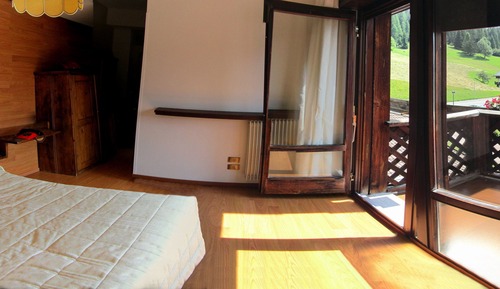Familien-Vierbettzimmer