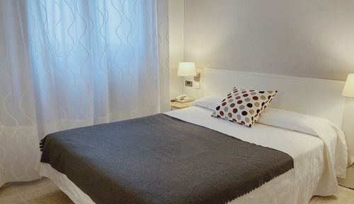 Standard-Doppelzimmer (Free Parking)
