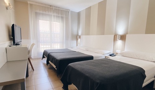 Standard-Dreibettzimmer
