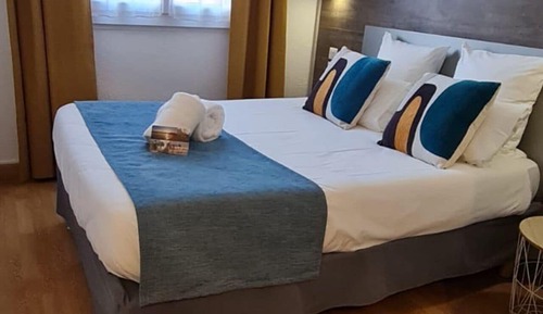 Economy-Doppelzimmer, Nichtraucher, Blick auf den Innenhof