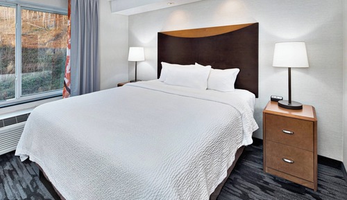 Zimmer, 1 King-Bett, Nichtraucher (Mobility/Hearing Access, Roll-in Shwr)