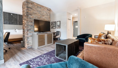 Suite, 1 King-Bett (Mid Floor)