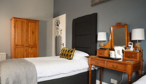 Zweibettzimmer, mit Bad