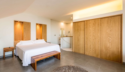 Panoramic-Suite, 1 King-Bett