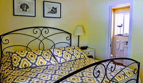 Island Delight - 1 bedroom 1 king bed