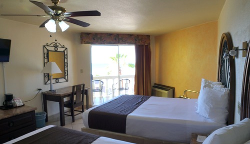 Standard-Doppelzimmer, eingeschränkter Meerblick