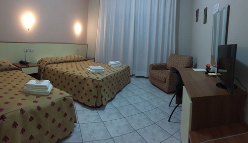 Dreibettzimmer