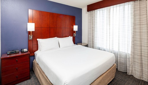 Suite, 2 Schlafzimmer (Mobility Accessible, Roll-In Shower)