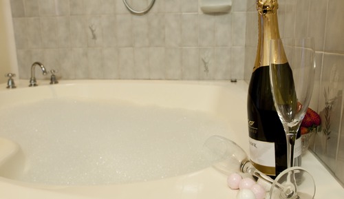 Suite, Whirlpool