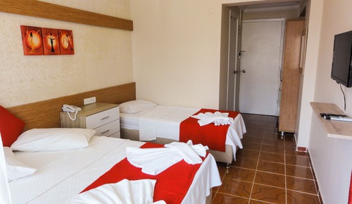 Standard-Dreibettzimmer