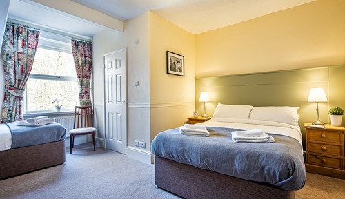 Premium-Dreibettzimmer, Nichtraucher, mit Bad