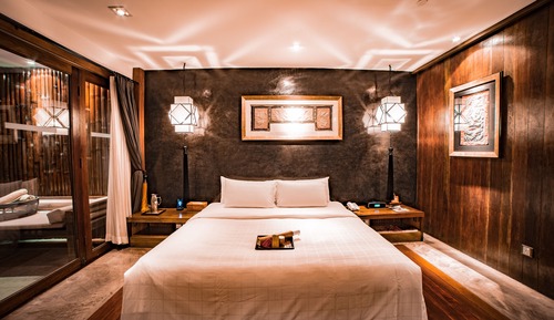 Premier-Doppelzimmer, 1 King-Bett, Poolzugang, Erdgeschoss