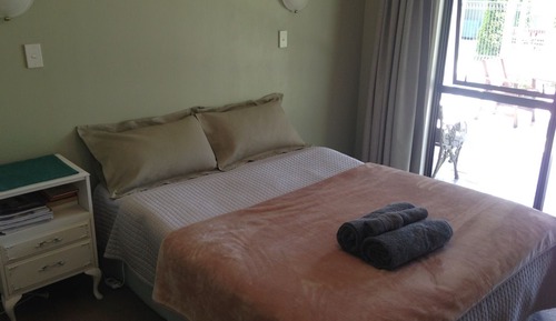 Standardzimmer, 1 Queen-Bett, Gemeinschaftsbad