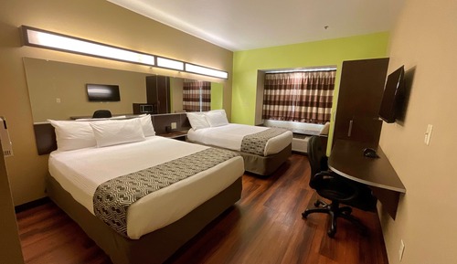 Standardzimmer, 2 Queen-Betten, barrierefrei, Kühlschrank und Mikrowelle (NonSmoking)