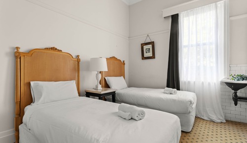 Standard-Zweibettzimmer, 2 Einzelbetten, Gemeinschaftsbad
