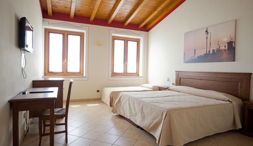 Dreibettzimmer