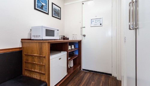 Familienzimmer, Verbindungszimmer