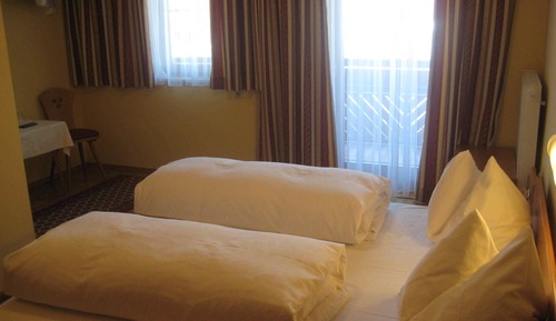 Standard-Doppelzimmer