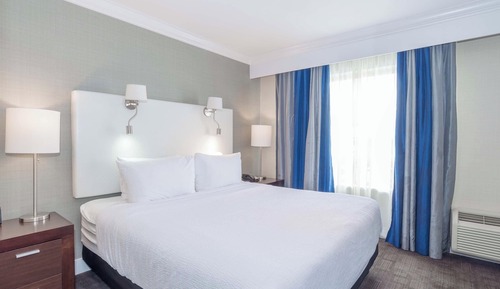 Standard-Suite, 1 King-Bett, Kochnische