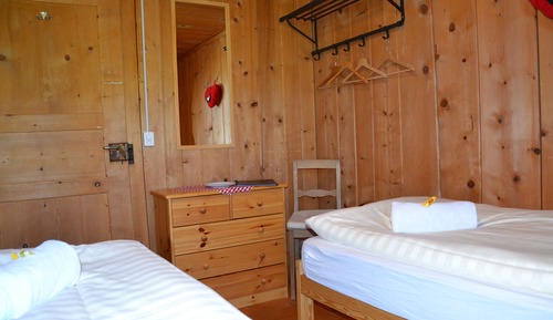 Zweibettzimmer, Gemeinschaftsbad