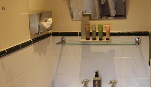 Standard-Suite, mit Bad (Wander's Suite Room 4 )