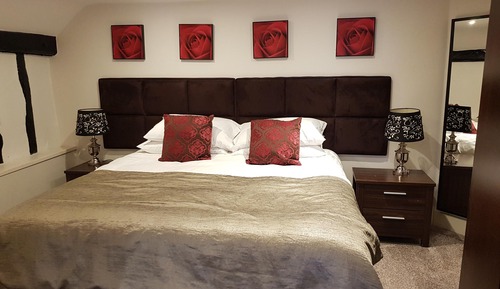 Deluxe-Suite, mit Bad (Room 8)