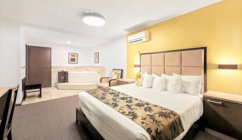 Deluxe-Suite, 1 King-Bett, Nichtraucher, Whirlpool