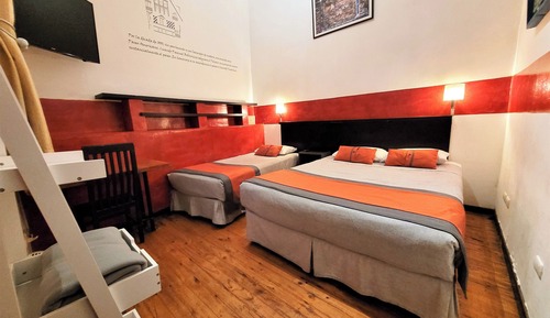 Standard-Dreibettzimmer, mit Bad